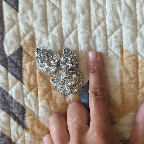 Vintage Eisenberg crystal brooch - Picture 3 of 5
